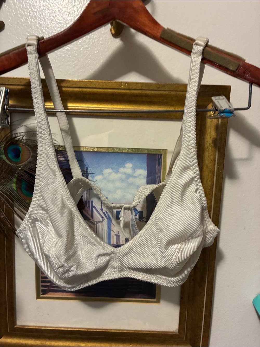 vassarette White Ribbed Unlined Bralette